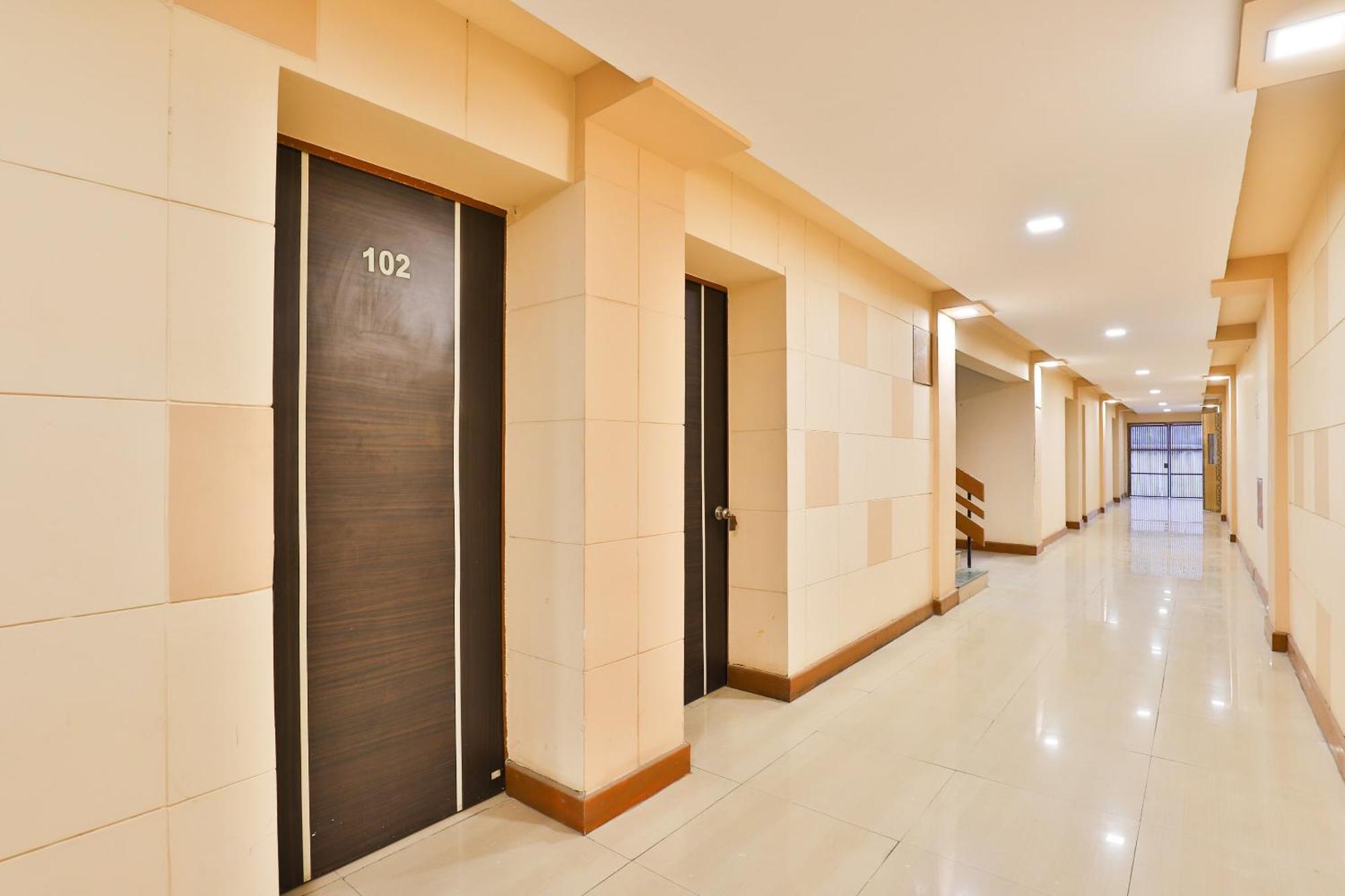 Hotel O Utsav 巴罗达 外观 照片